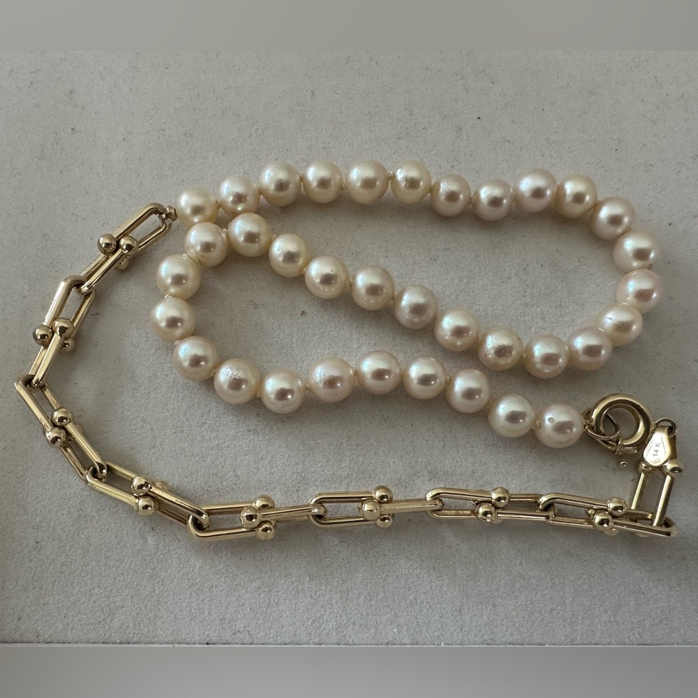 Encirkled 14k Gold and Pearl Necklace